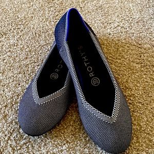 Rothy’s The Flat (fits like size 7)